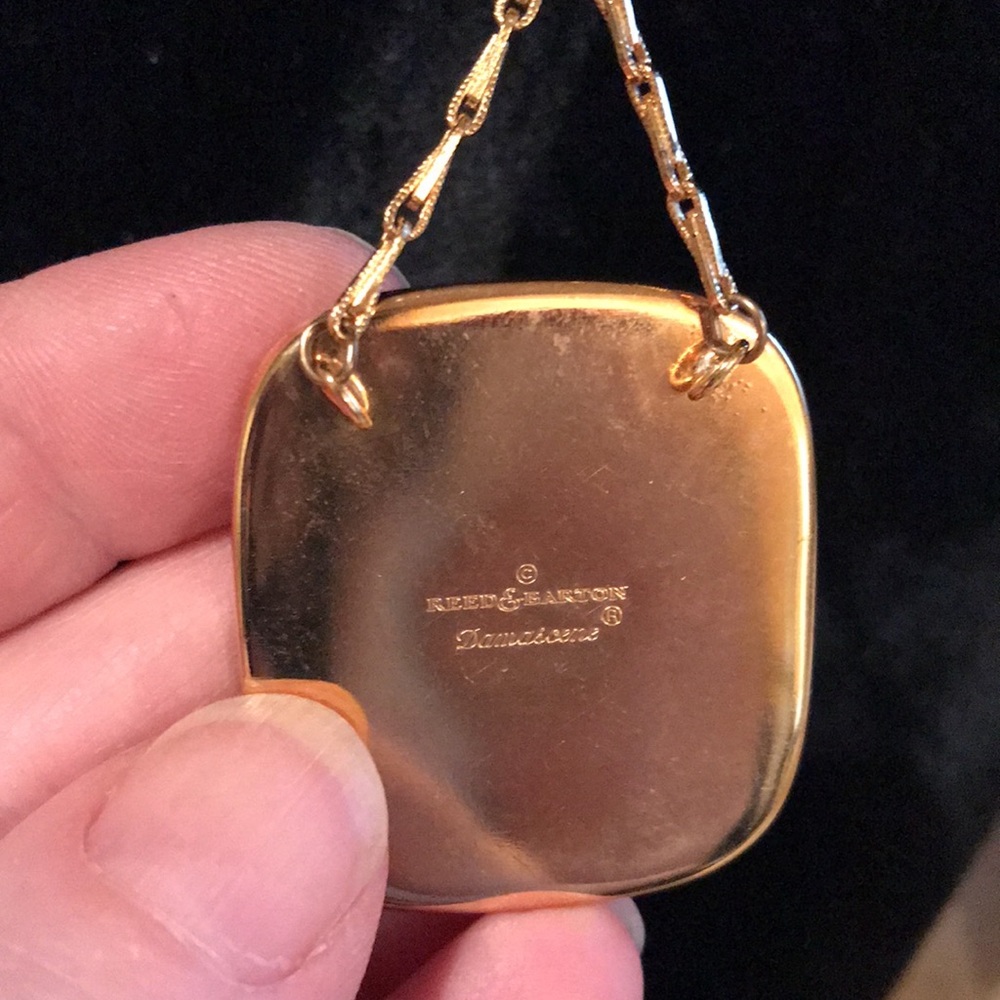 Vintage Reed & Barton Damascene butterfly pendant necklace - Picture 7 of 11